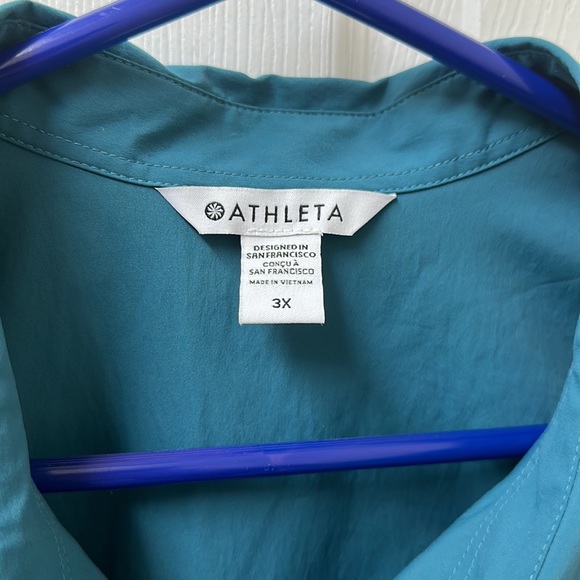 LIKE NEW! Athleta Levitate Poplin Tank - Picture 12 of 14